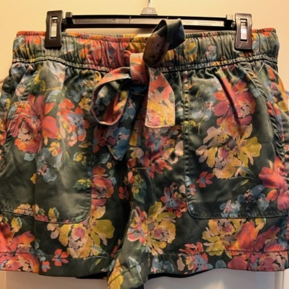 Nicole Miller 100% Lyocell Hunter Green & floral